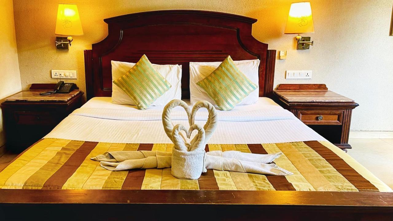 Neelam The Glitz Hotel Калангуте Екстериор снимка
