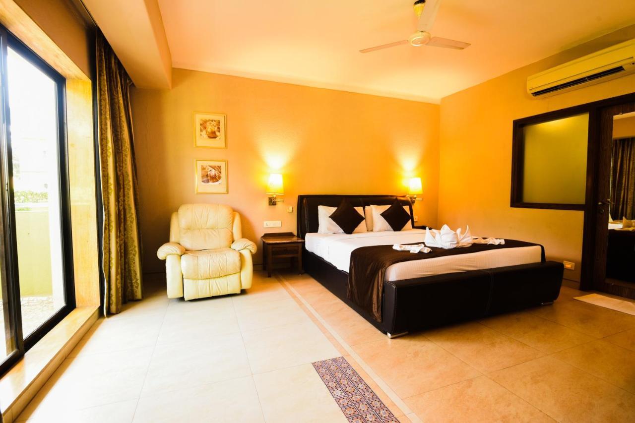 Neelam The Glitz Hotel Калангуте Екстериор снимка