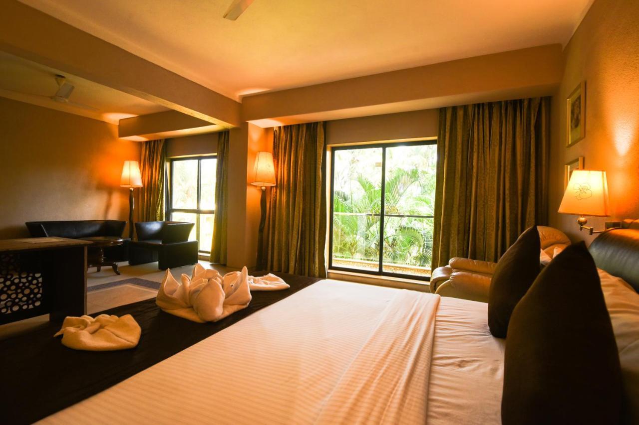 Neelam The Glitz Hotel Калангуте Екстериор снимка