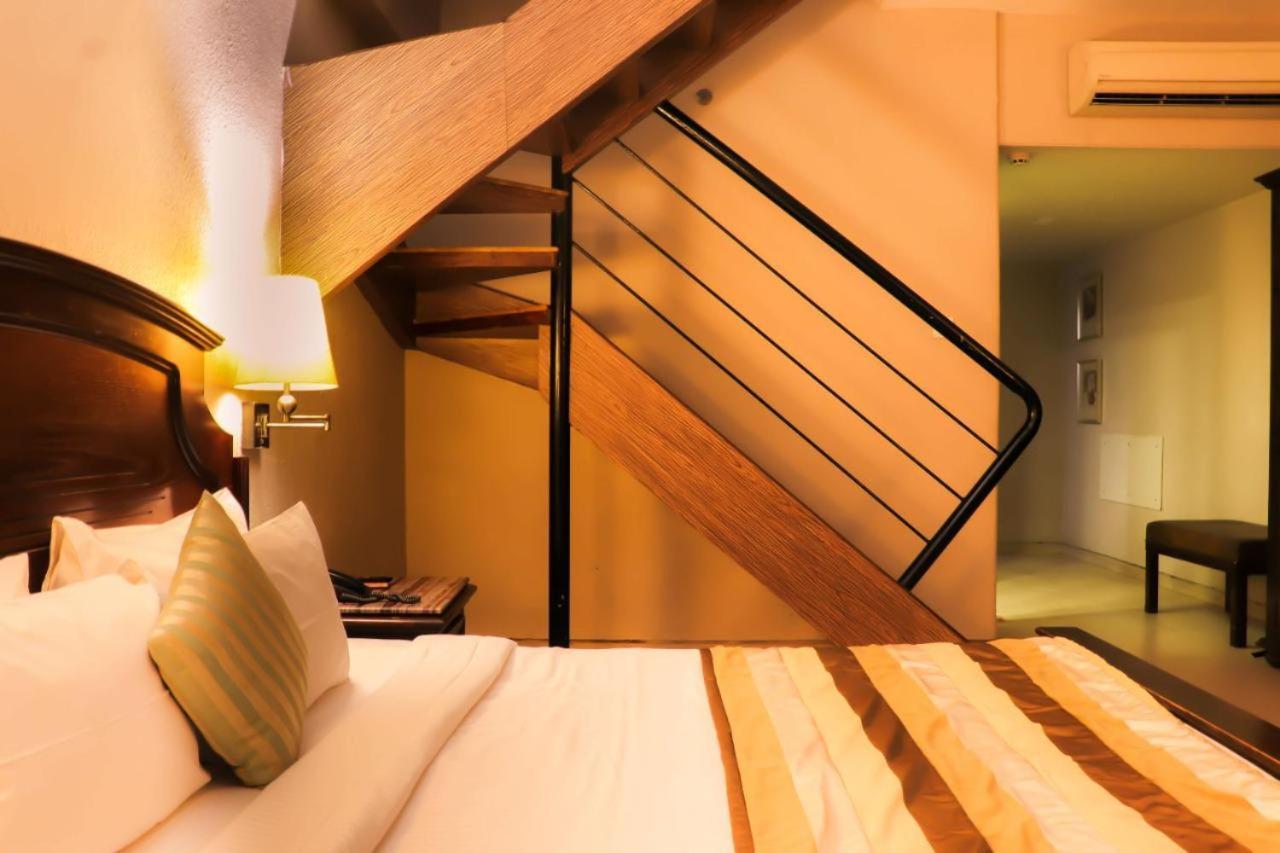 Neelam The Glitz Hotel Калангуте Екстериор снимка
