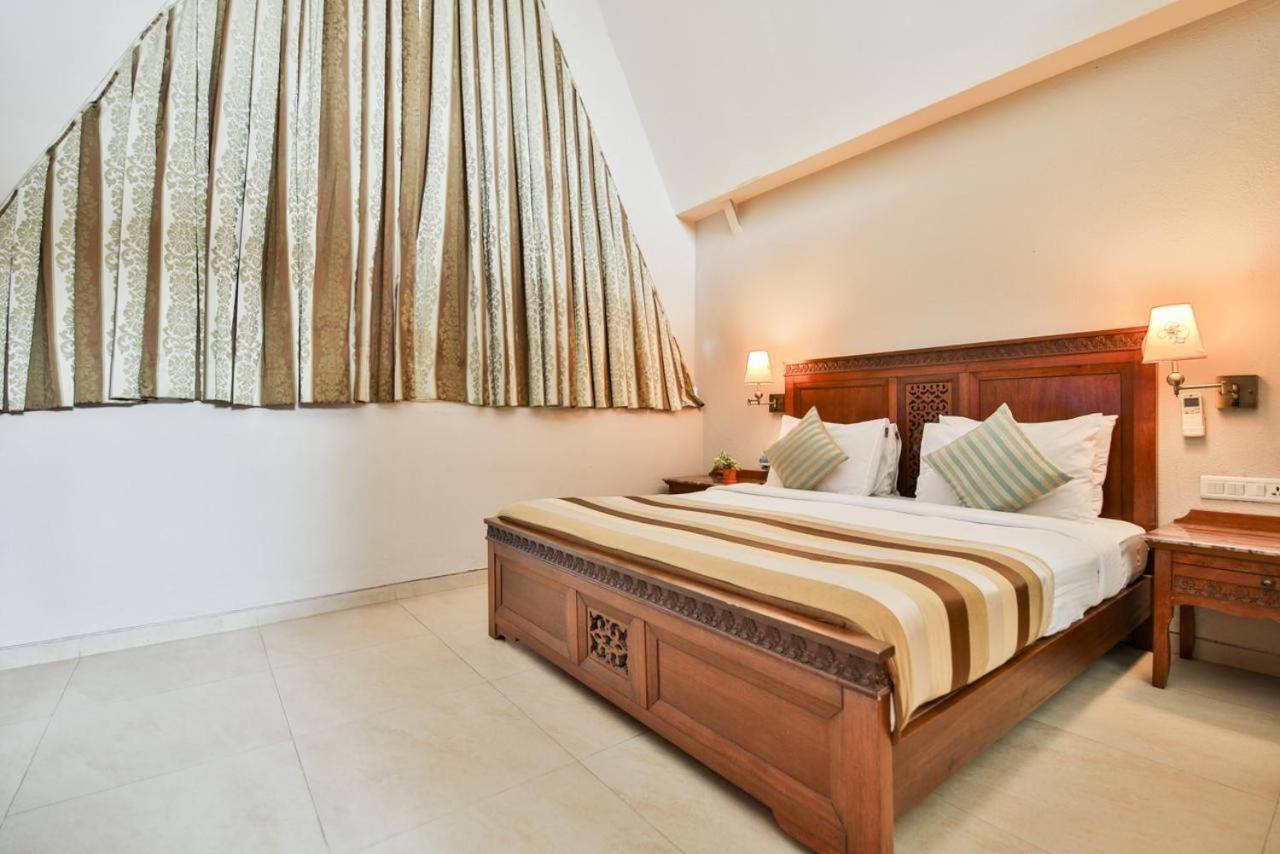 Neelam The Glitz Hotel Калангуте Екстериор снимка
