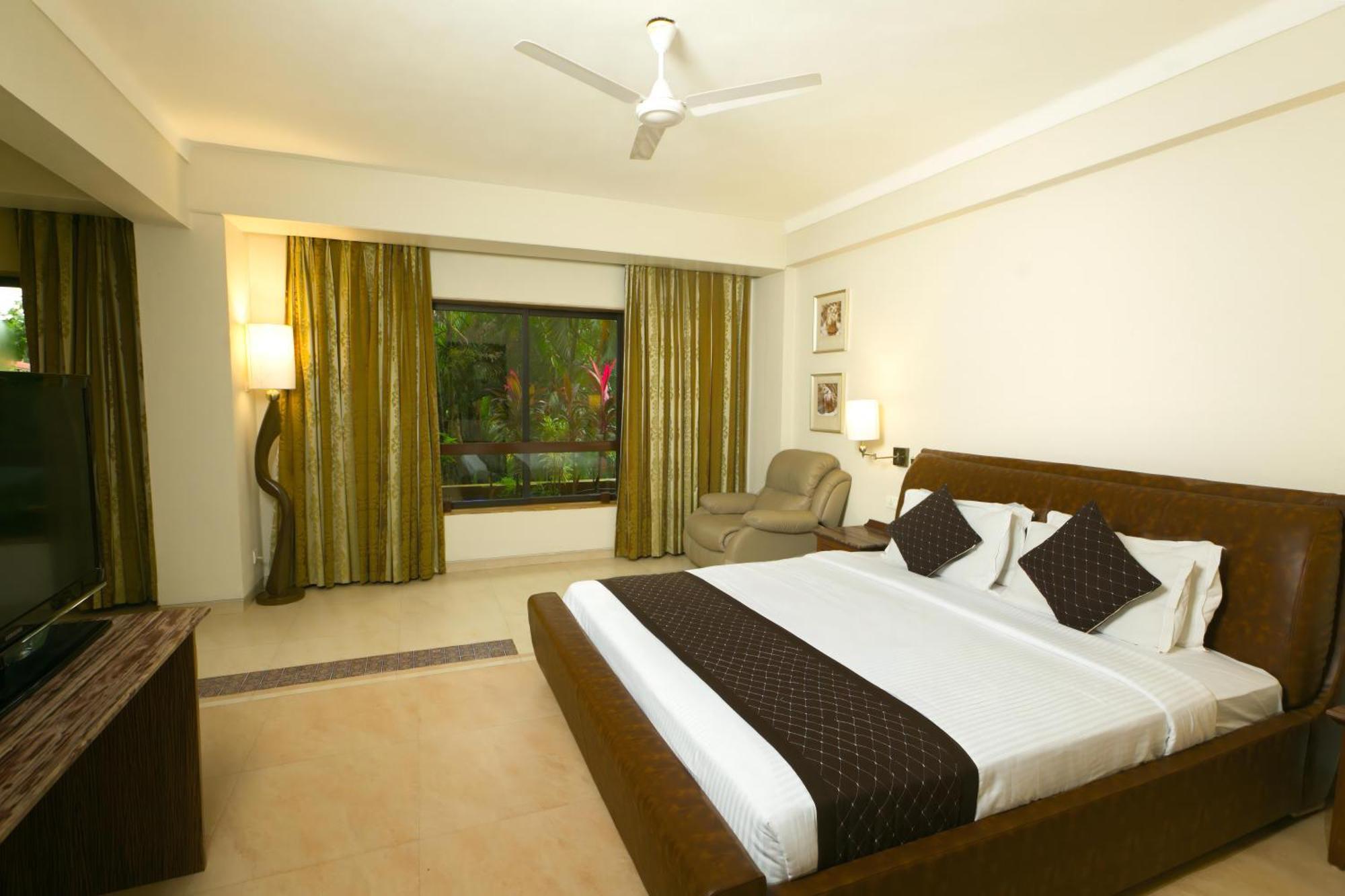 Neelam The Glitz Hotel Калангуте Екстериор снимка
