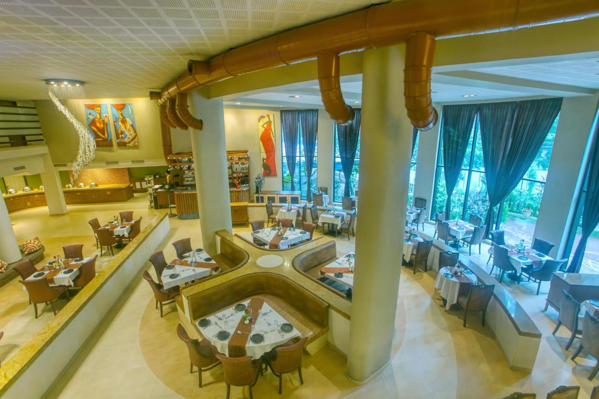 Neelam The Glitz Hotel Калангуте Екстериор снимка
